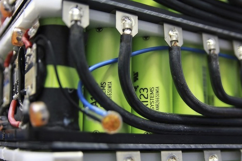 Lithium battery trade